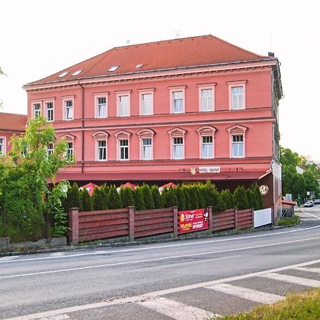 Grand Hotel Jaroměř Buitenkant foto